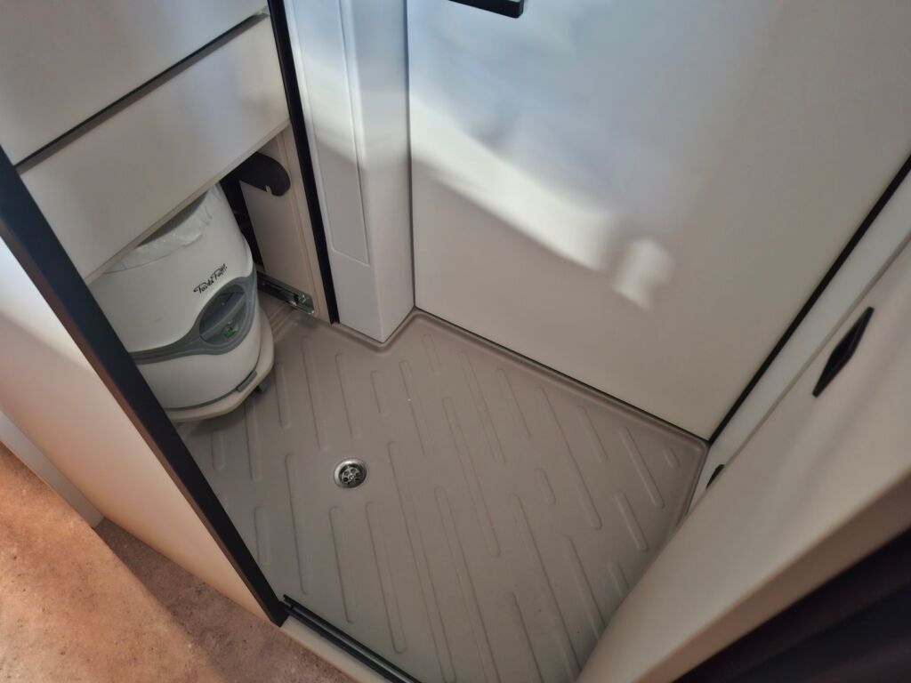 Bürstner PAPILLON PC 2026 Punainen