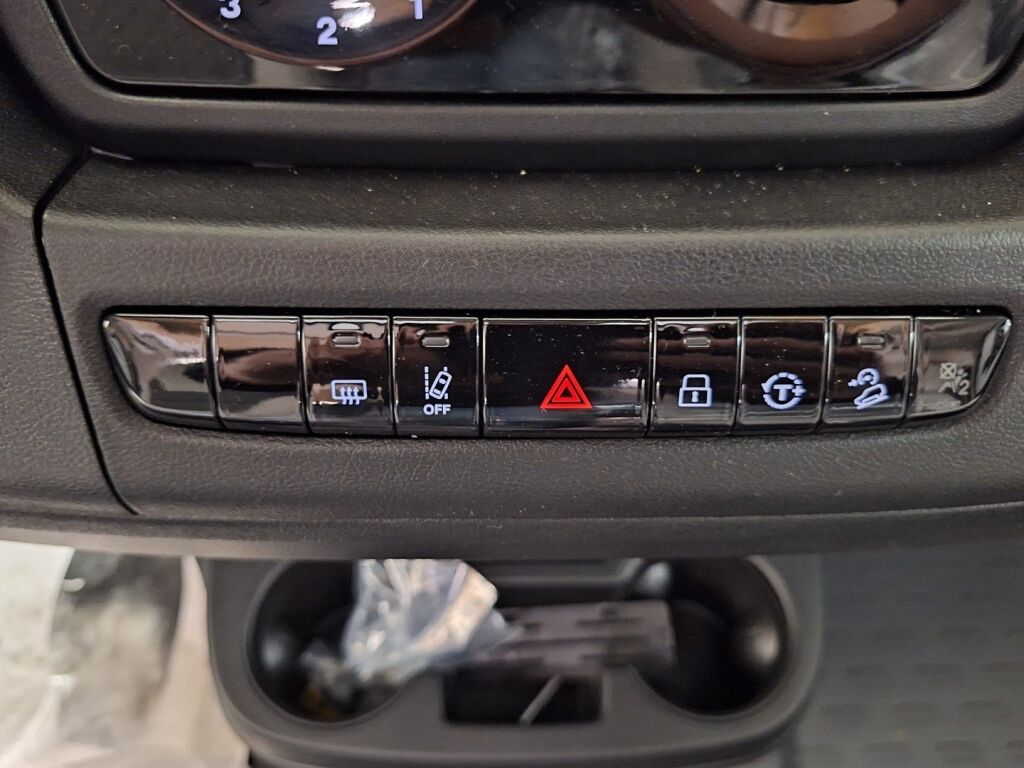 Adria MATRIX SUPREME 670 SL 2026 Harmaa