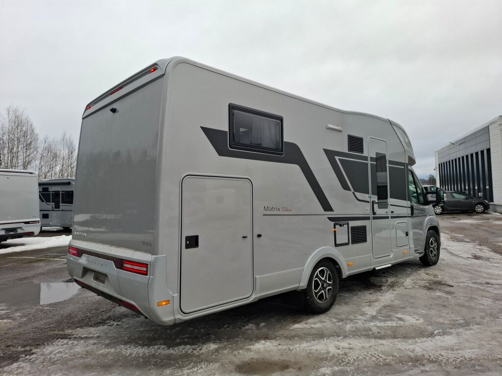 Adria MATRIX SUPREME 670 SL 2026 Harmaa