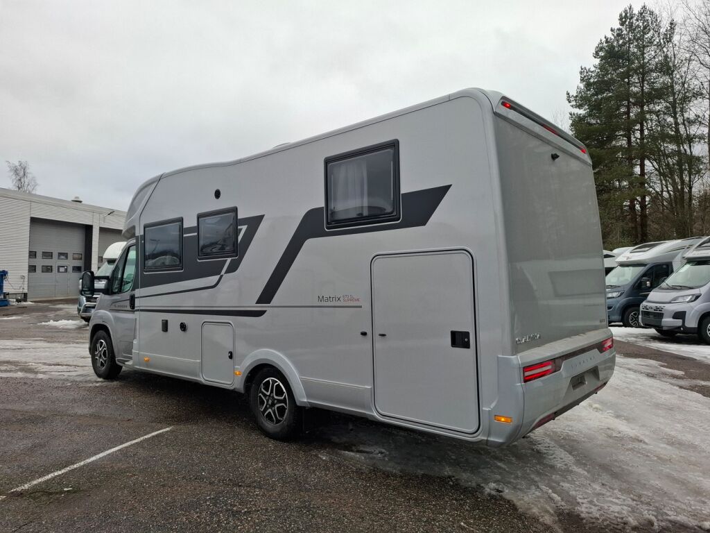 Adria MATRIX SUPREME 670 SL 2026 Harmaa