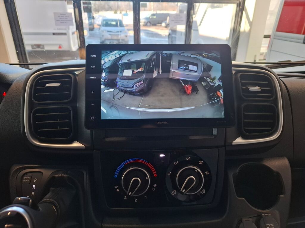 Adria MATRIX SUPREME 670 SL 2026 Harmaa