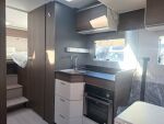 Adria MATRIX SUPREME 670 DL 2026 Harmaa