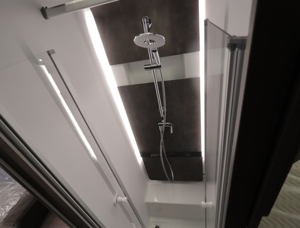 Adria MATRIX SUPREME 670 DL ALDE 2026 