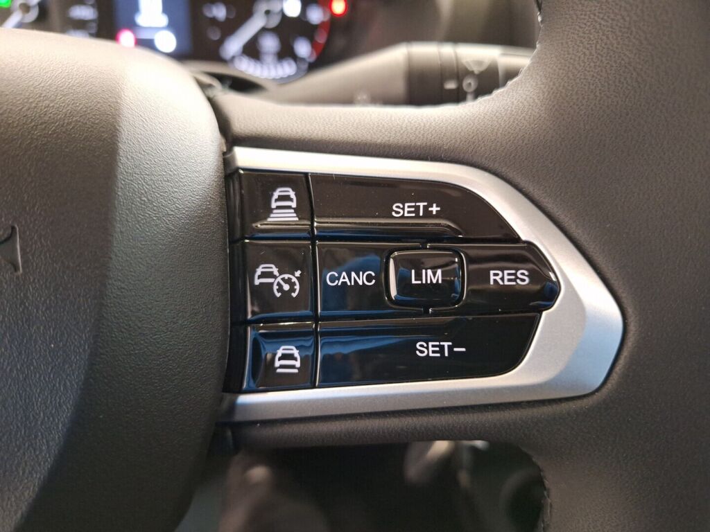 Adria MATRIX SUPREME 670SC 2026 Harmaa