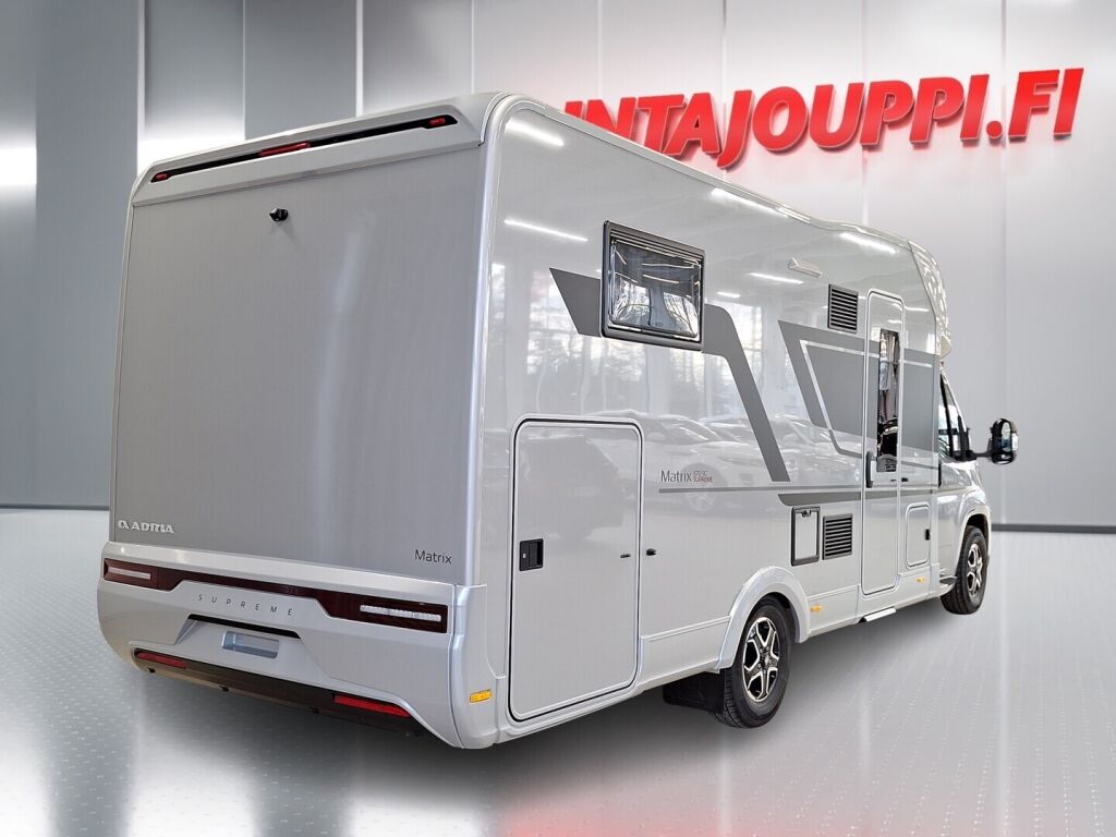 Adria MATRIX SUPREME 670SC 2026 Harmaa