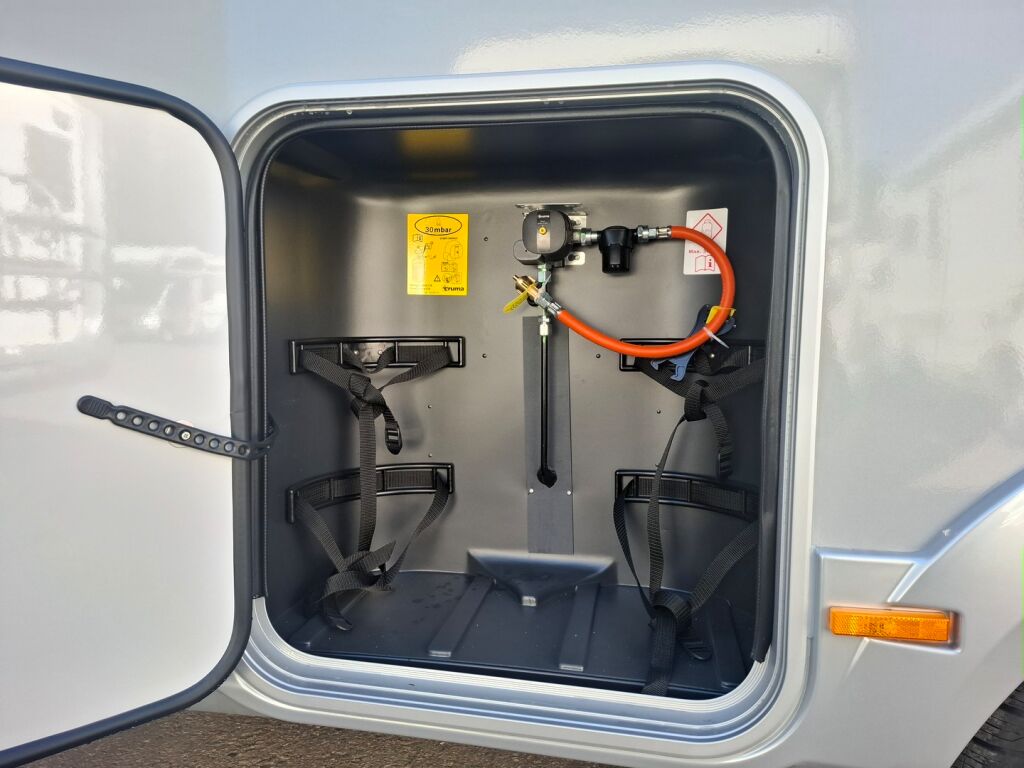 Adria Matrix 670 SL 60 Years Selection 2026 Harmaa