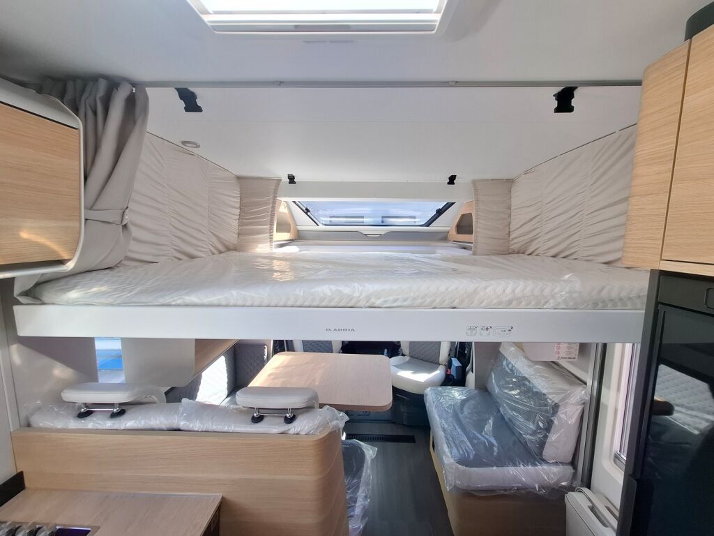 Adria Matrix 670 SL 60 Years Selection 2026 Harmaa