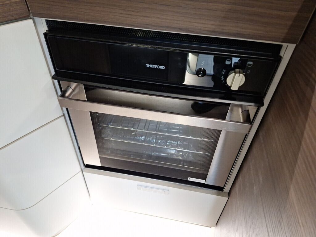 Adria MATRIX SUPREME 670SC 2026 