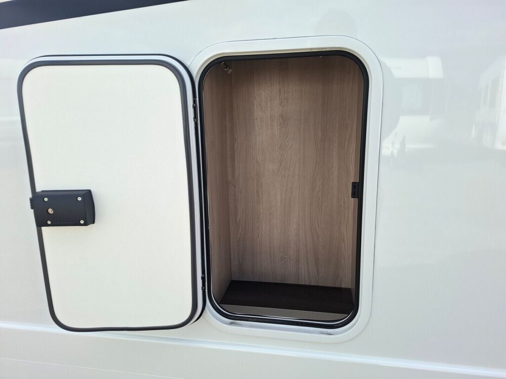 Kabe Travel Master Classic 740 LGB ALDE 2026 