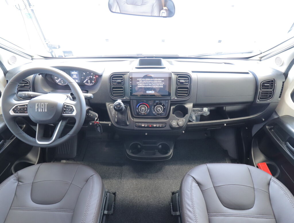 Kabe Travel Master Classic 740 LGB ALDE 2026 