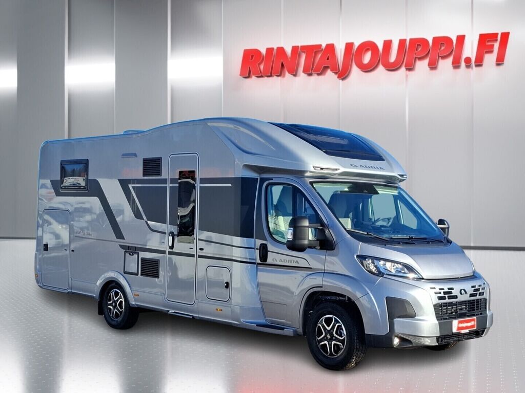 Adria MATRIX SUPREME 670SL 2026 Harmaa