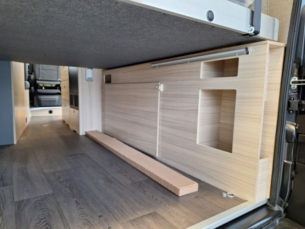 Sun living V 65 GX 2026 Musta