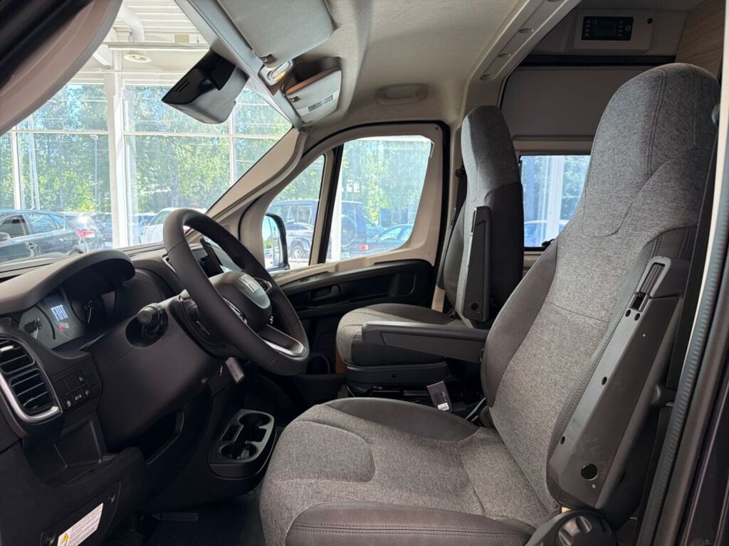 Sun living V 65 GX 2026 Musta