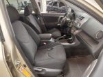 Toyota RAV4 2006 Ruskea (beige)