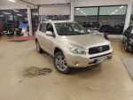 Toyota RAV4 2006 Ruskea (beige)