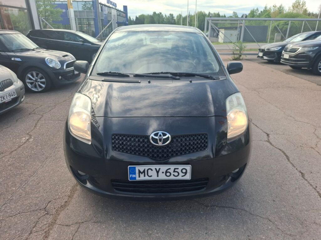 Toyota Yaris 2008 Musta