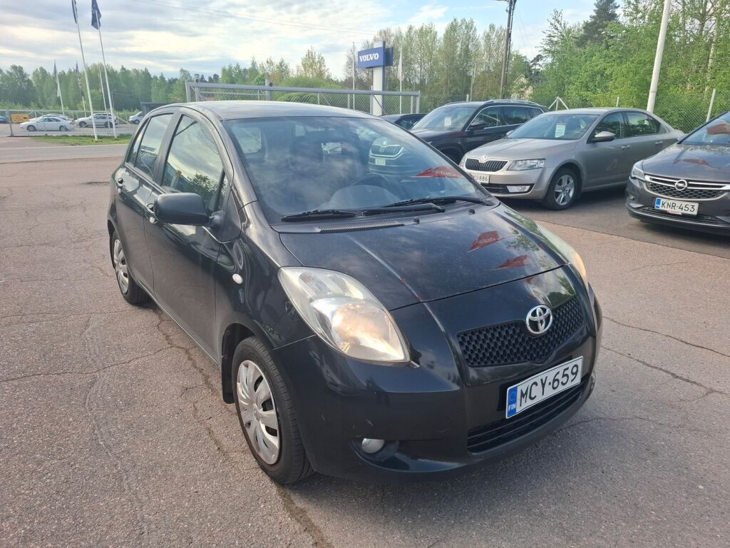 Toyota Yaris 2008 Musta