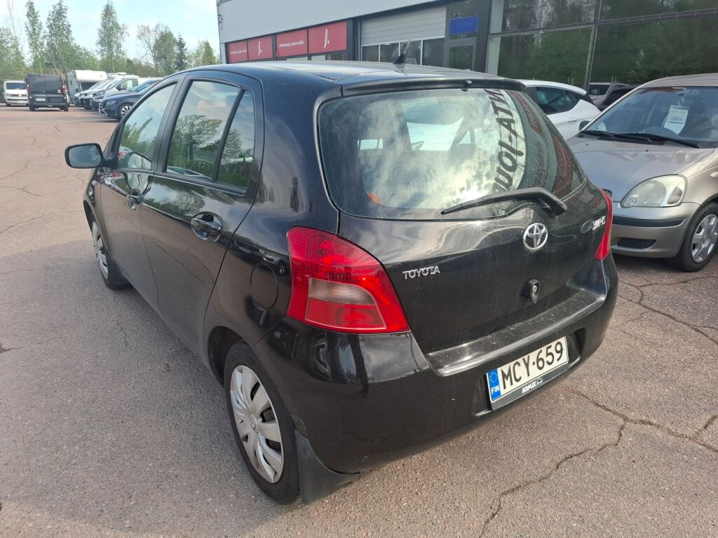 Toyota Yaris 2008 Musta