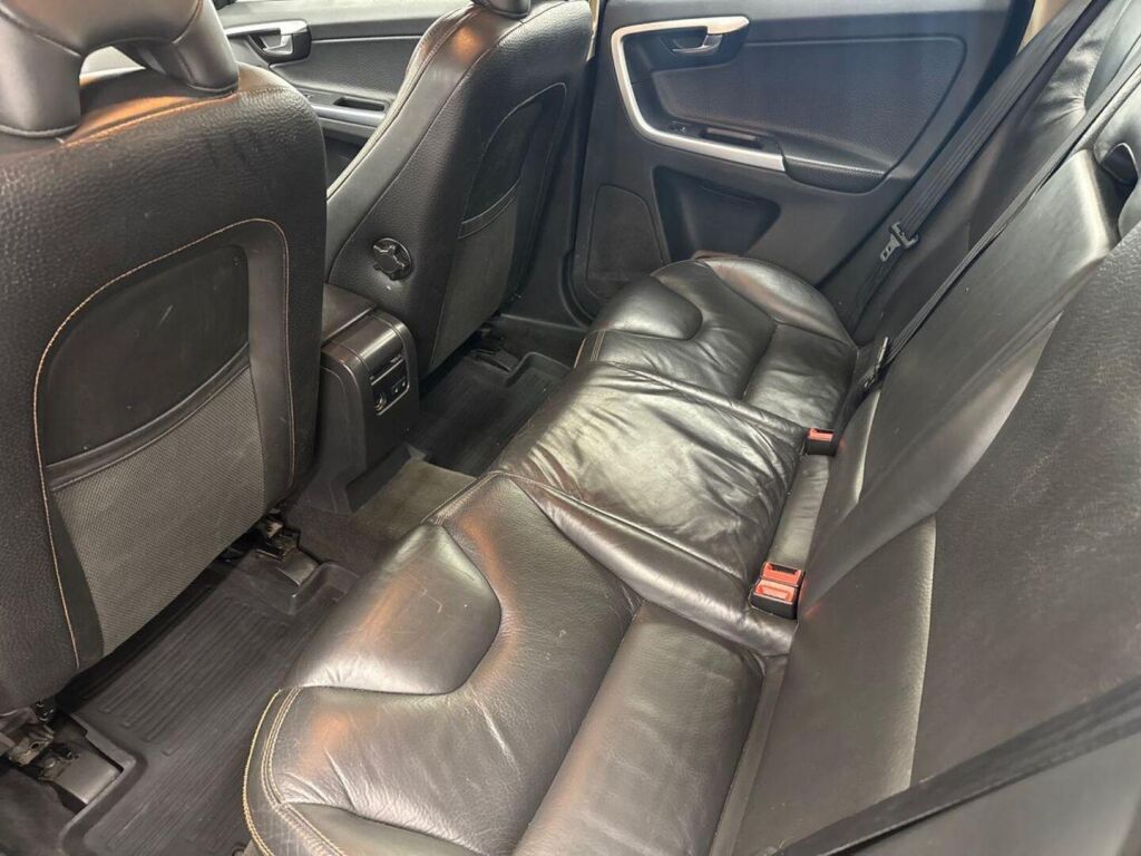 Volvo XC60 2010 Sininen