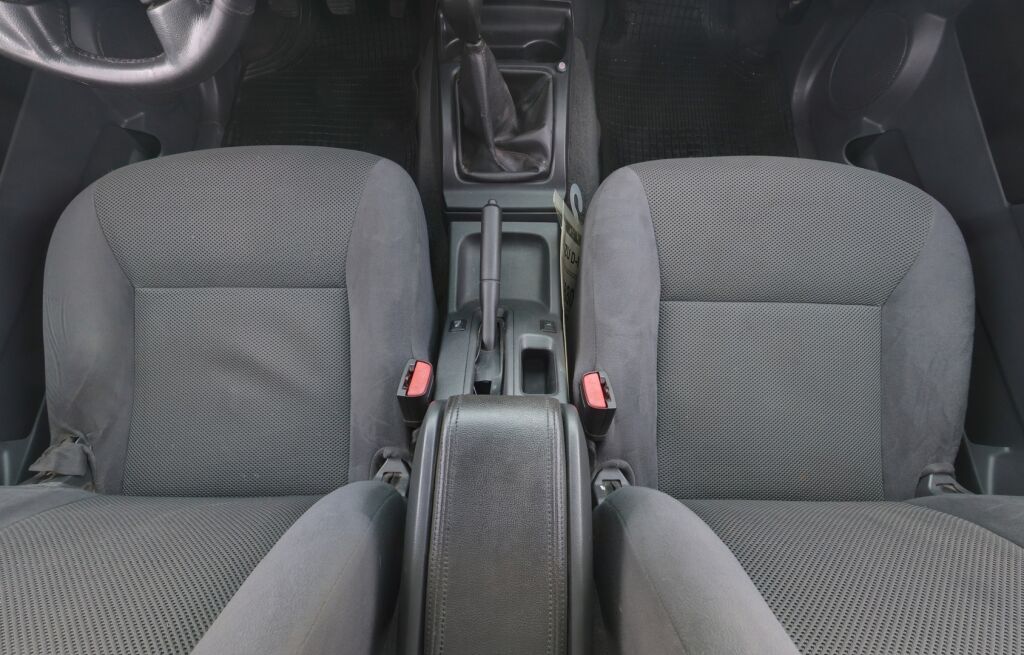 Isuzu D-Max 2010 Hopea