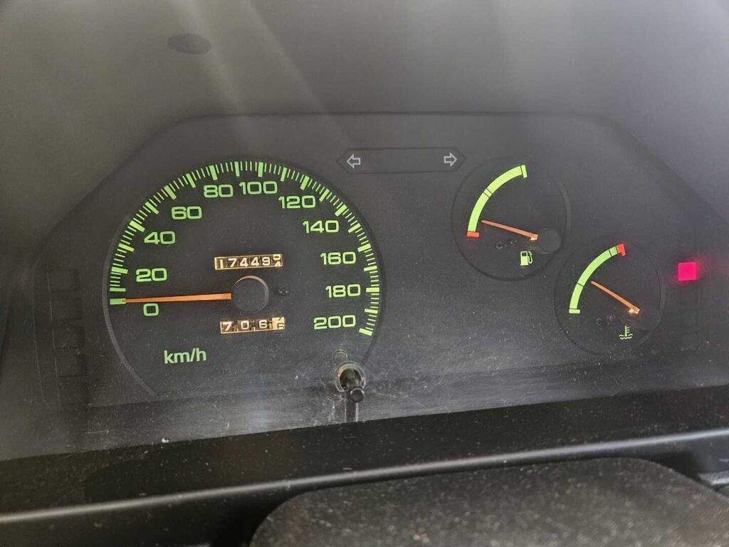 Mitsubishi Lancer 1991 Harmaa