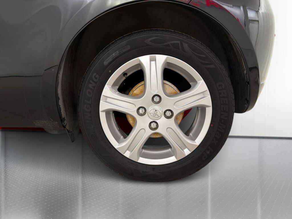 Toyota Yaris 2006 Musta
