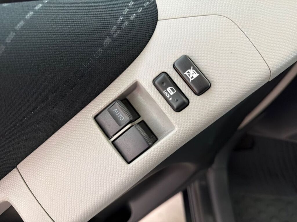 Toyota Yaris 2006 Musta