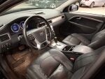 Volvo V70 2010 Musta