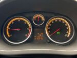 Opel Corsa 2011 Hopea