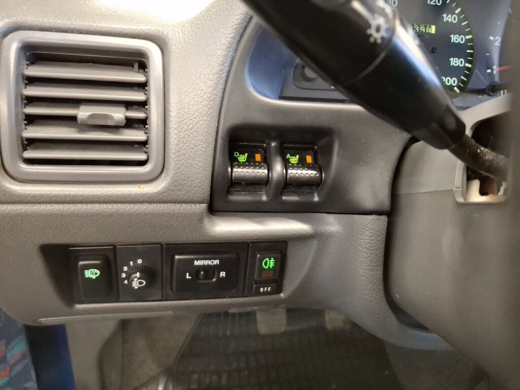 Suzuki Swift 2000 Sininen