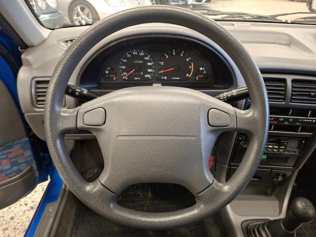 Suzuki Swift 2000 Sininen