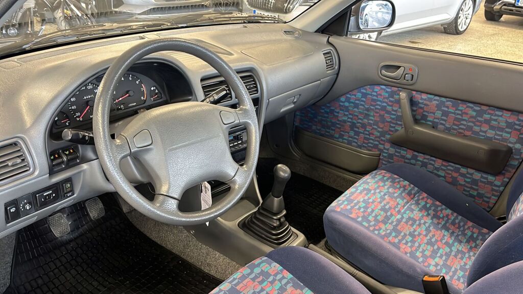 Suzuki Swift 2000 Sininen