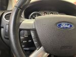 Ford Focus 2010 Punainen