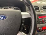 Ford Focus 2010 Punainen