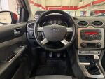 Ford Focus 2010 Punainen