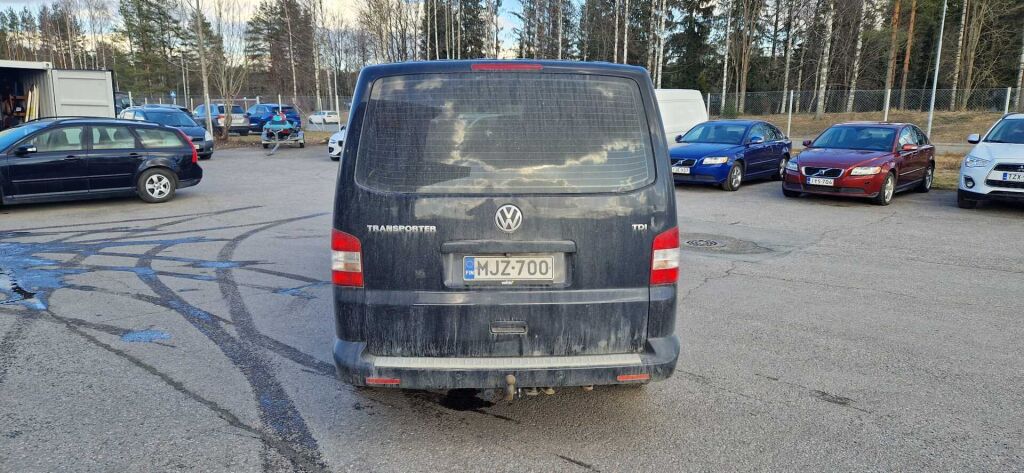 Volkswagen Transporter 2010 Musta