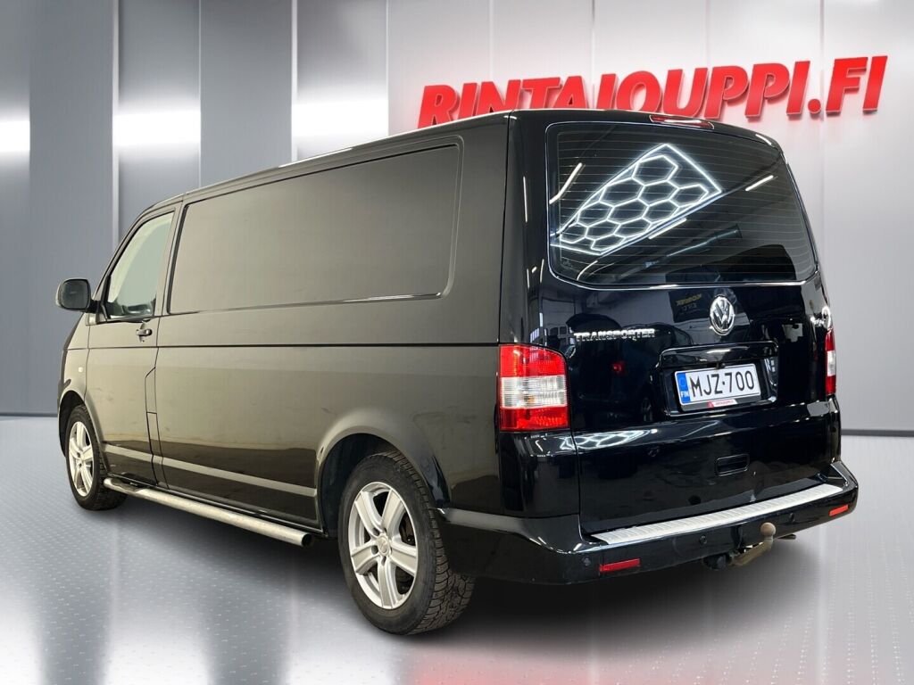 Volkswagen Transporter 2010 Musta