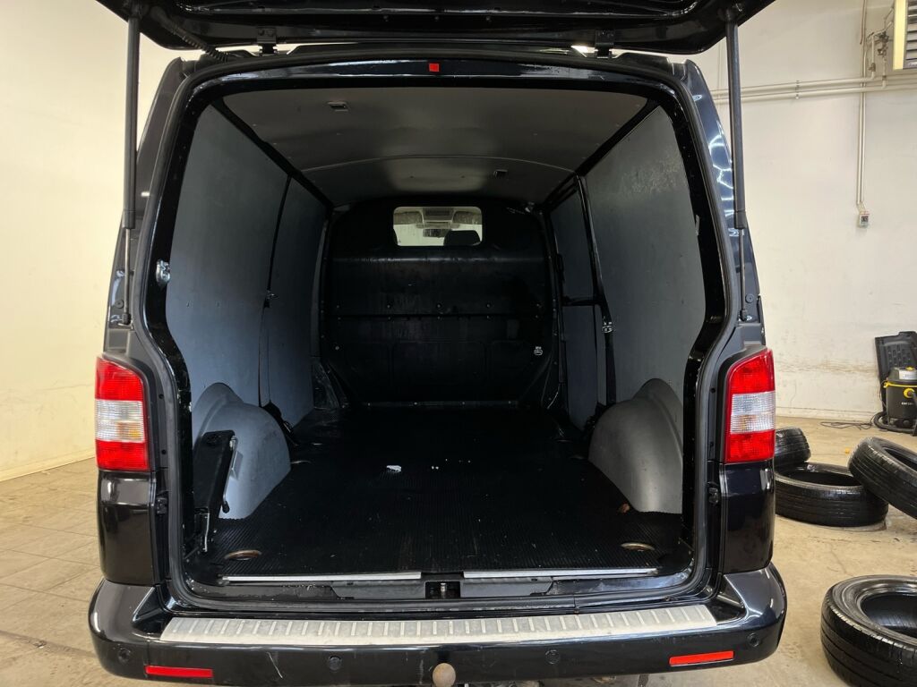 Volkswagen Transporter 2010 Musta