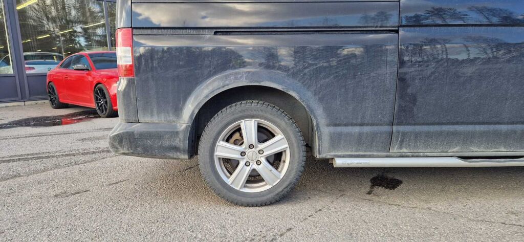 Volkswagen Transporter 2010 Musta