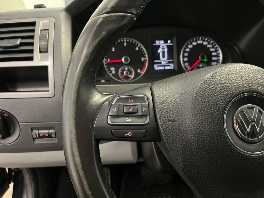 Volkswagen Transporter 2010 Musta