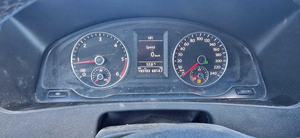 Volkswagen Transporter 2010 Musta