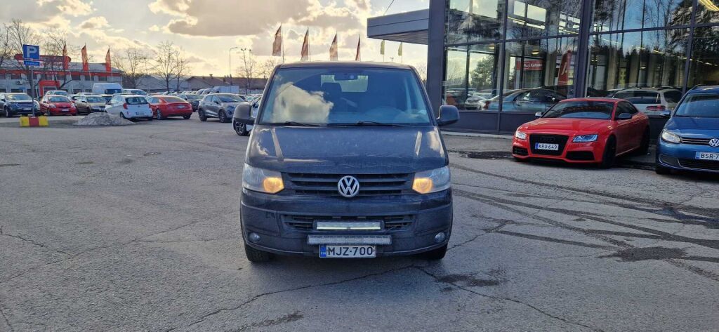 Volkswagen Transporter 2010 Musta