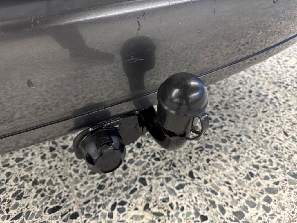 Volkswagen Touran 2010 Harmaa