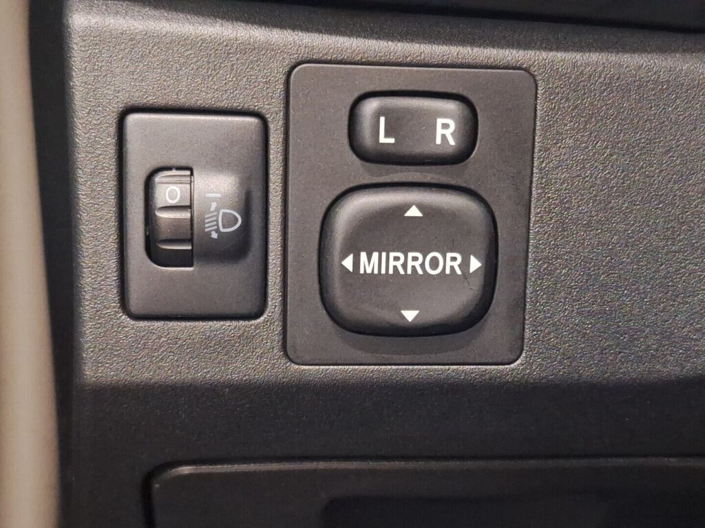 Toyota Yaris 2010 Harmaa
