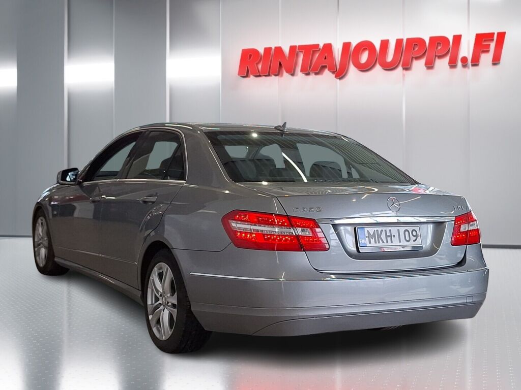Mercedes-Benz E 2009 Harmaa