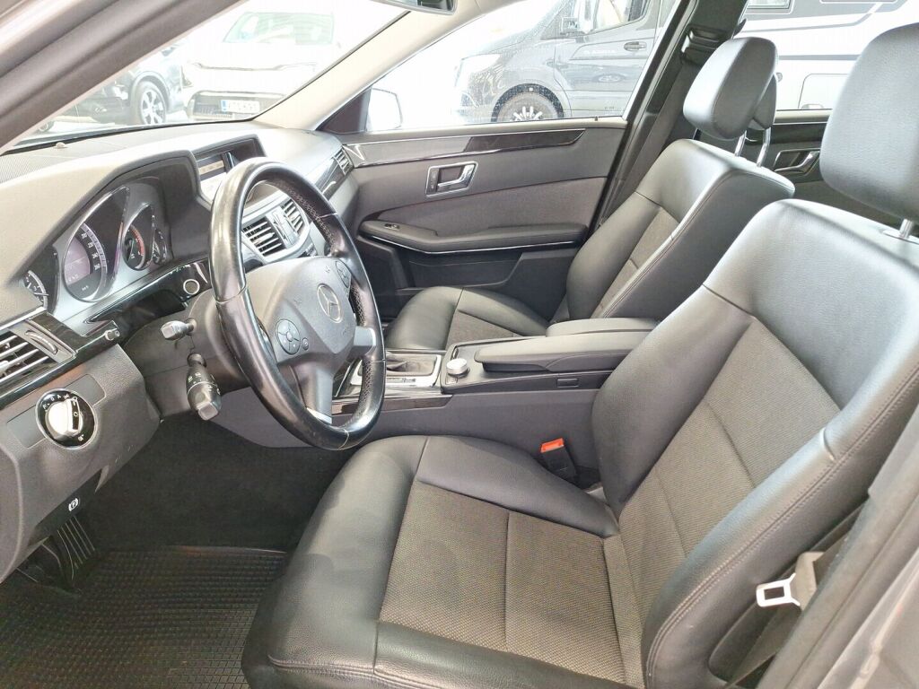 Mercedes-Benz E 2009 Harmaa