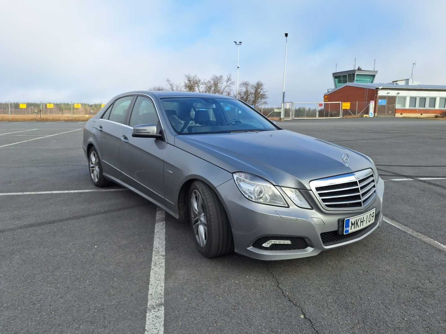 Mercedes-Benz E