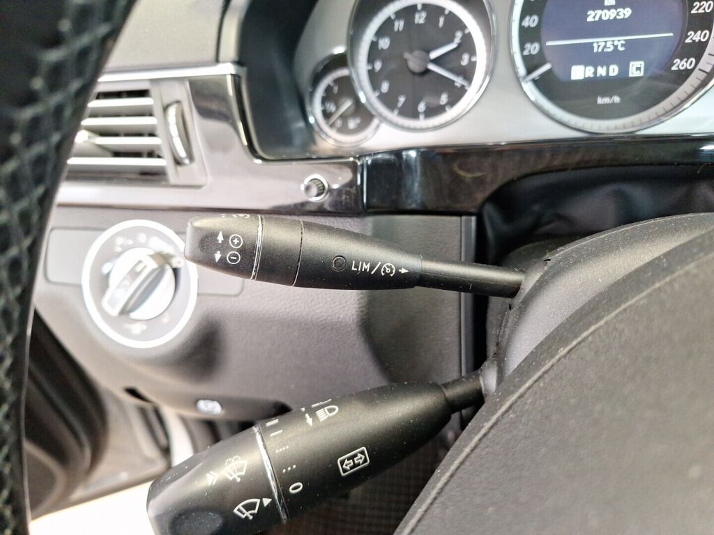 Mercedes-Benz E 2009 Harmaa