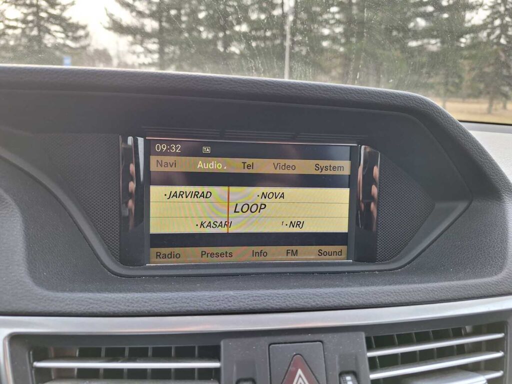 Mercedes-Benz E 2009 Harmaa