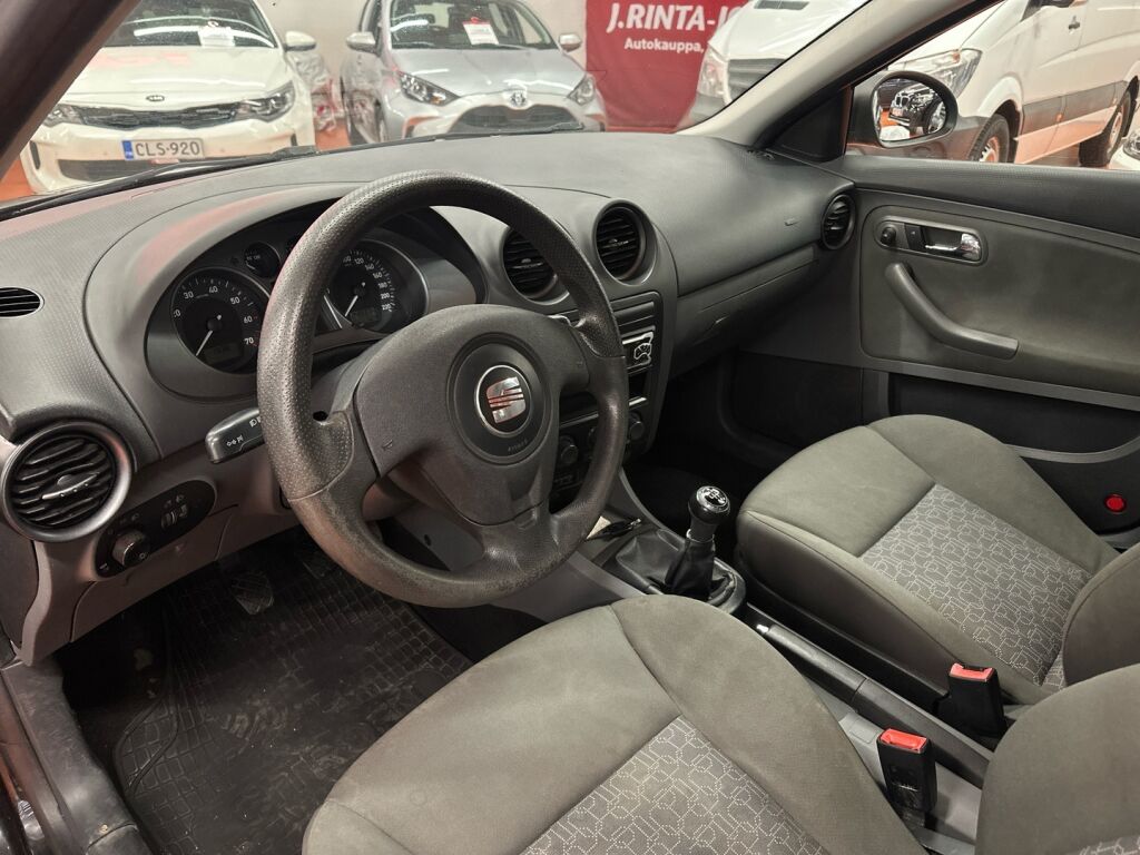 Seat Cordoba 2006 Musta